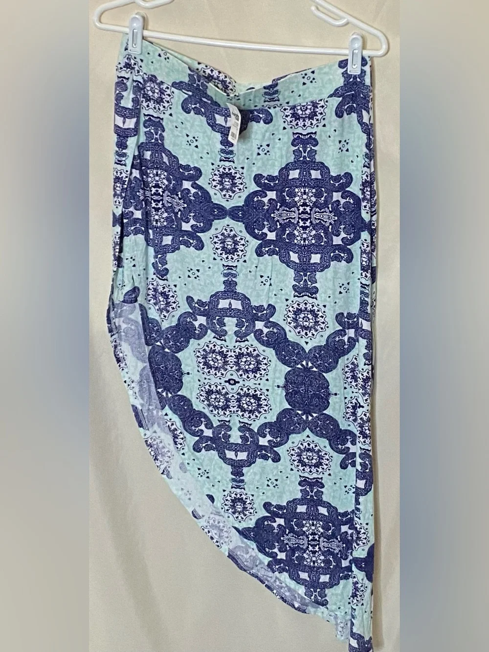 NWT Charlotte Russe Asymmetric Patterned Aqua Blue Mini High-Low Over Top Skirt